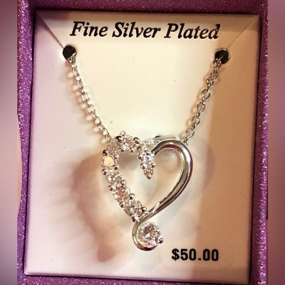 NWT gemstone fine silver plated heart 18” necklace - Picture 1 of 8